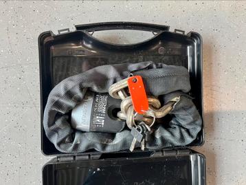 DoubleLock kettingslot beschikbaar voor biedingen