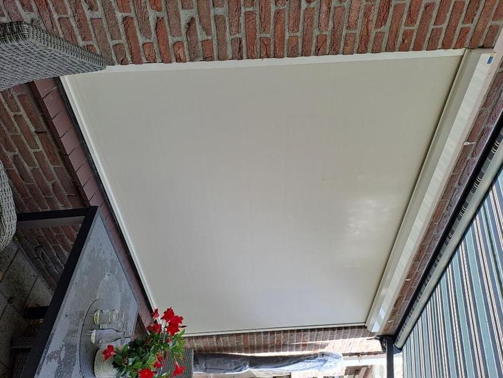 Screen, Tuin en Terras, Zonneschermen, Zo goed als nieuw, Screen, 300 cm of meer, 250 cm tot 450 cm, Elektrisch, Ophalen