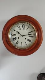 Klassieke Schoolklok, Huis en Inrichting, Ophalen of Verzenden, Gebruikt, Analoog, Wandklok