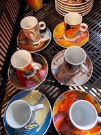 Kleine koffie kopjes met schotel van Yong, Ophalen of Verzenden, Zo goed als nieuw, Overige stijlen, Kop(pen) en/of Schotel(s)