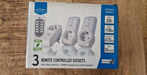 3 Stopcontact Schakelaars met afstandsbediening - Schakeluni, Doe-het-zelf en Verbouw, Elektra en Kabels, Nieuw, Stopcontact, Ophalen of Verzenden