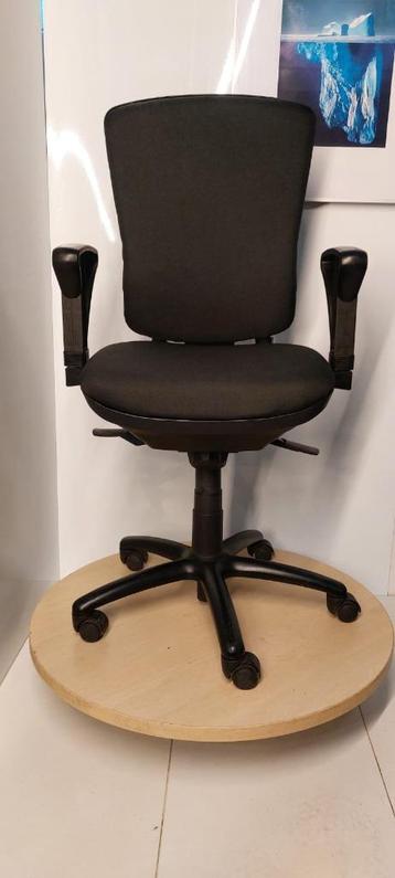 Ergonomisch bureaustoel 80 euro/ stuk, 12 stuks beschikbaar voor biedingen