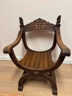 Antieke houten stoel met leeuwenkoppen, Antiek en Kunst, Antiek | Meubels | Stoelen en Banken, Ophalen of Verzenden