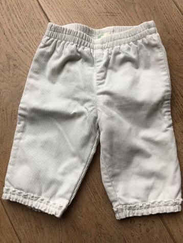 Wit ribbroekje met roesjes, maat 56, Benetton beschikbaar voor biedingen