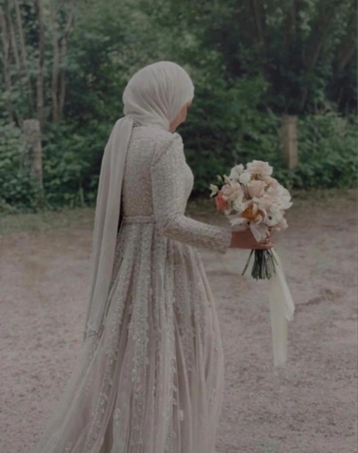 Handgemaakte Kına Elbisesi - Maat M/38, Kleding | Dames, Trouwkleding en Trouwaccessoires, Zo goed als nieuw, Trouwjurk, Beige