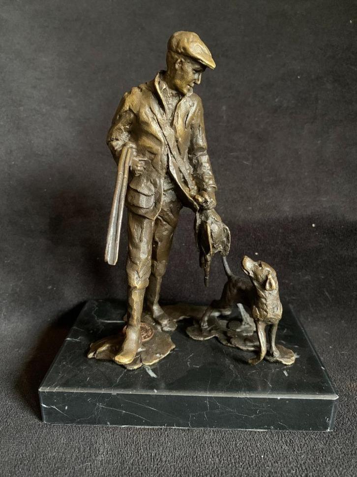 Bronzen jachtsculptuur/Jager /Jachthond/Fazant., Antiek en Kunst, Kunst | Beelden en Houtsnijwerken, Ophalen of Verzenden