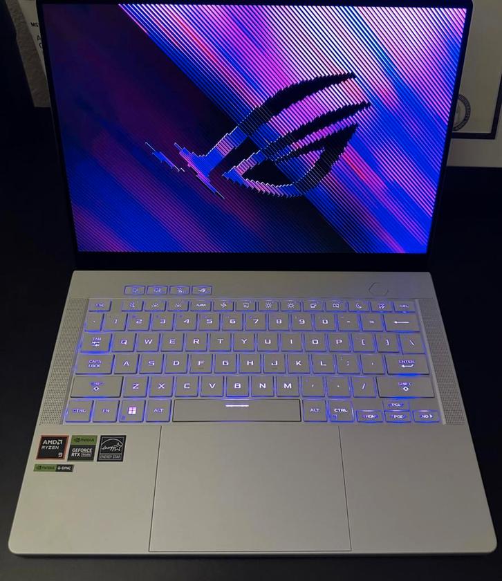 ASUS ROG Zephyrus G14 | Ryzen9 | RTX5060 | OLED | Gloednieuw, Computers en Software, Windows Laptops, Zo goed als nieuw, 14 inch
