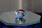 Swarovski Superman Logo Magneet Broche, Zo goed als nieuw, Figuurtje, Verzenden