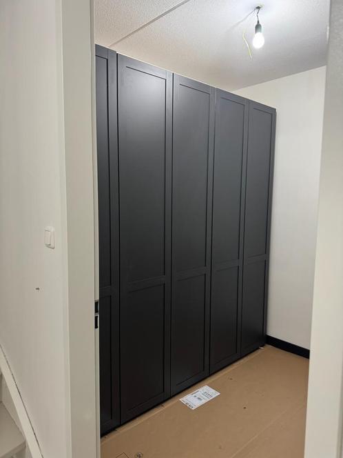 Tudela Kledingkast 5 Deurs - Zo Goed Als Nieuw, Huis en Inrichting, Kasten | Kledingkasten, Zo goed als nieuw, 200 cm of meer