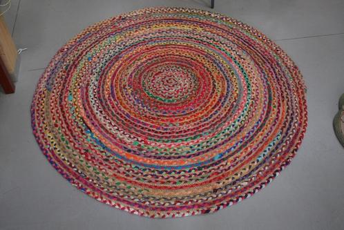 Hip rond gekleurd vloerkleed Jute Ø160 cm. multicolor, Huis en Inrichting, Stoffering | Tapijten en Kleden, Zo goed als nieuw