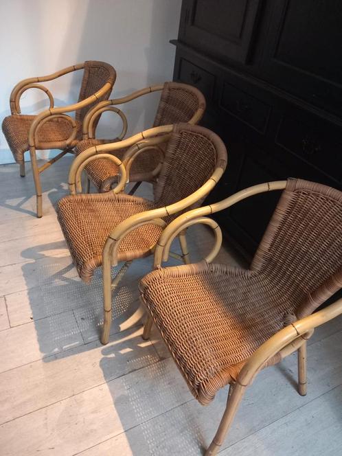 Apple Bee 4 stuks zware kwaliteits tuinstoelen, Tuin en Terras, Tuinstoelen, Zo goed als nieuw, Kunststof, Ophalen