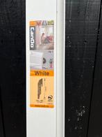 3 nieuwe plinten, Ophalen, Nieuw, Mdf, 200 tot 250 cm