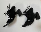 Zwart leren MANFIELD hakschoenen maat 38, Schoenen met lage hakken, Zwart, Ophalen of Verzenden, Zo goed als nieuw