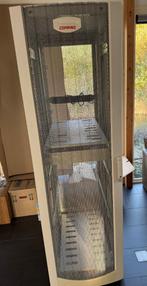 Hoge 19" patchkast/ serverkast Compaq, Computers en Software, Ophalen, Gebruikt, Geperforeerd, Geperforeerd