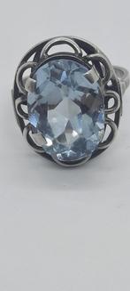 Zilveren ring met aquamarijn, Sieraden, Tassen en Uiterlijk, Ringen, Gebruikt, Ophalen of Verzenden, Met edelsteen, Dame