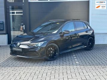 Volkswagen Golf 1.5 eTSI 3x R-Line Panoramadak Black Edition beschikbaar voor biedingen