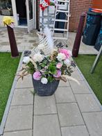 2 betonnen bloembakken, Tuin en Terras, Bloembakken en Plantenbakken, Ophalen, Gebruikt, Binnen, Minder dan 60 cm