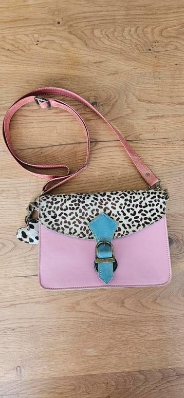 Treasure Label tas  beschikbaar voor biedingen