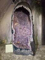 Amethist Geode en stukken Amethist, Verzamelen, Mineralen en Fossielen, Ophalen, Mineraal
