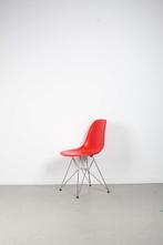 2x Vitra Eames DSR-Stoel Rood – Chroom, Huis en Inrichting, Stoelen, Niet ingevuld, Niet ingevuld, Ophalen of Verzenden, Zo goed als nieuw