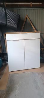 Kast met melkwitte glazen deuren en 1 lade, Huis en Inrichting, Ophalen, Zo goed als nieuw