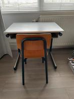 Leuk kinder bureau en stoeltje, Kinderen en Baby's, Tafel(s) en Stoel(en), Zo goed als nieuw, Ophalen