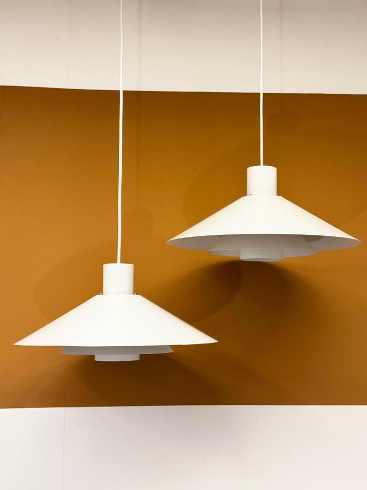 Nordisk Solar Trapez hanglampen (set van 2), Huis en Inrichting, Lampen | Hanglampen, Zo goed als nieuw, Minder dan 50 cm, Metaal