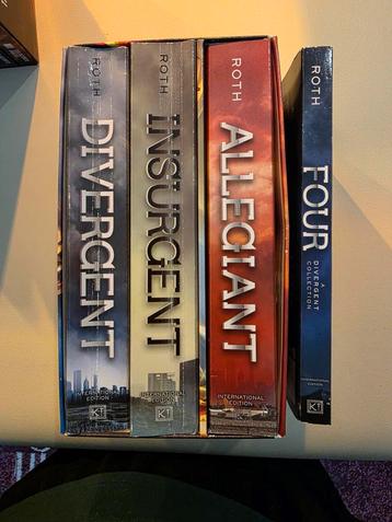 Divergent Serie Engels - Veronica Roth beschikbaar voor biedingen