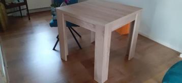 eetkamer tafel  beschikbaar voor biedingen