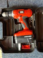 Accu boormachine met 2 accu’s, Doe-het-zelf en Verbouw, Gereedschap | Boormachines, Ophalen of Verzenden, Zo goed als nieuw, Boormachine