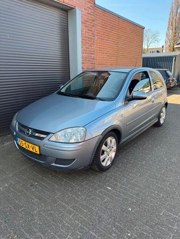 Opel Corsa 1.2 16V 2006 ** Nieuwe APK ** AIRCO ** beschikbaar voor biedingen
