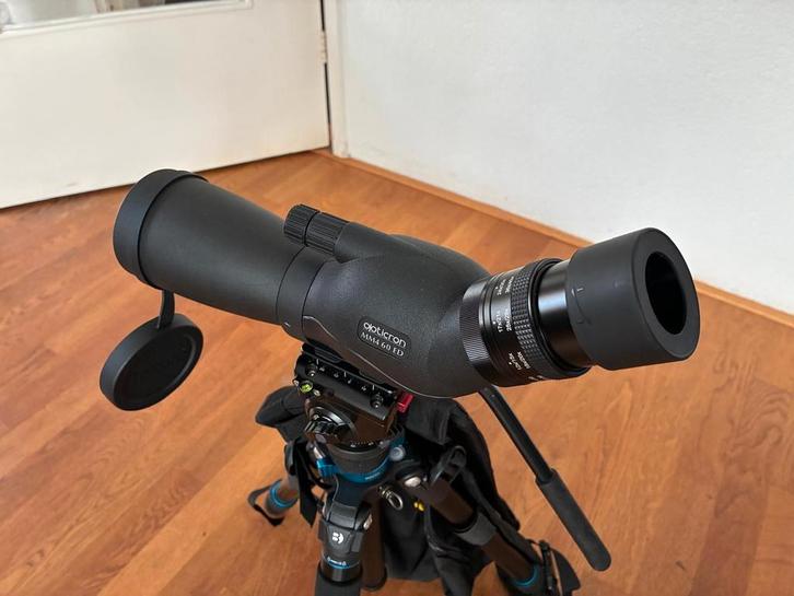 Opticron MM4 60 ED Spotting Scope met Statief, Audio, Tv en Foto, Optische apparatuur | Verrekijkers, Zo goed als nieuw, Porro (met knik)