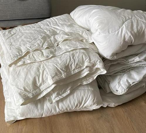 5 hoofdkussens en 5 dekbedden  (eenpersoons en tweepersoons), Huis en Inrichting, Slaapkamer | Beddengoed, Gebruikt, Deken of Dekbed