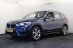 BMW X1 sDrive18i High Executive (bj 2018, automaat), Lichtsensor, Blauw, Bedrijf, 19 km/l