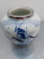 Prachtig lepelvaasje in stijl van Delfts blauw, Antiek en Kunst, Ophalen of Verzenden