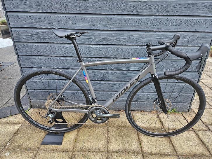 RIDLEY FENIX SLA DISC - Tiagra 2x10s - M size - Like New, Fietsen en Brommers, Fietsen | Racefietsen, Zo goed als nieuw, Overige merken