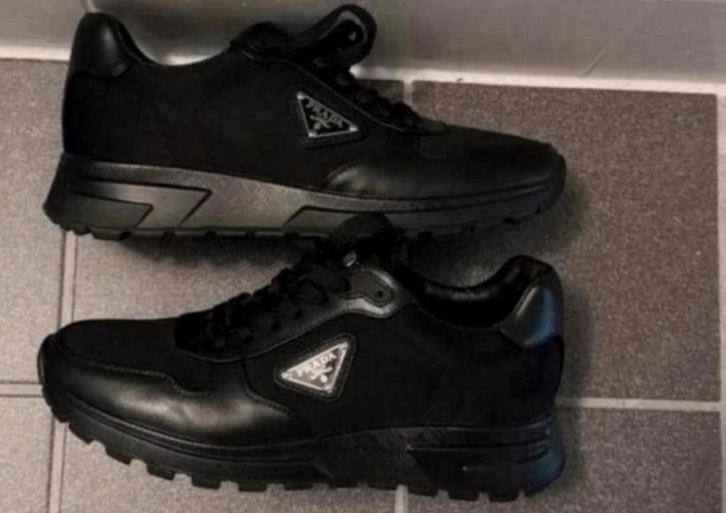 Prada Schoenen - Maat 41 - Nieuw!, Kleding | Heren, Schoenen, Nieuw, Sneakers of Gympen, Zwart, Verzenden