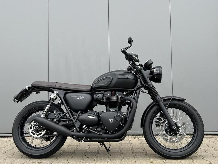 Triumph Bonneville T100 Black ABS Custom - A2 - Remus uitlat, Motoren, Motoren | Triumph, Bedrijf, Overig, meer dan 35 kW, ABS