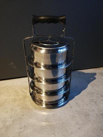 Tiffin rvs pannenset beschikbaar voor biedingen