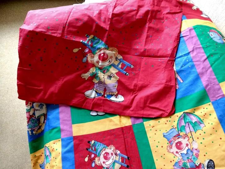 Nieuw dekbedovertrek meerkleurig met clowns 140 x 200 cm, Kinderen en Baby's, Kinderkamer | Beddengoed, Nieuw, Jongetje of Meisje