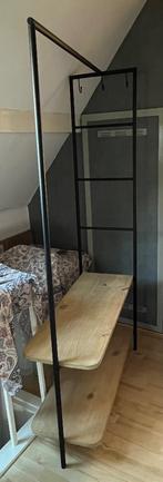 Kledingrek, Ophalen, Zo goed als nieuw