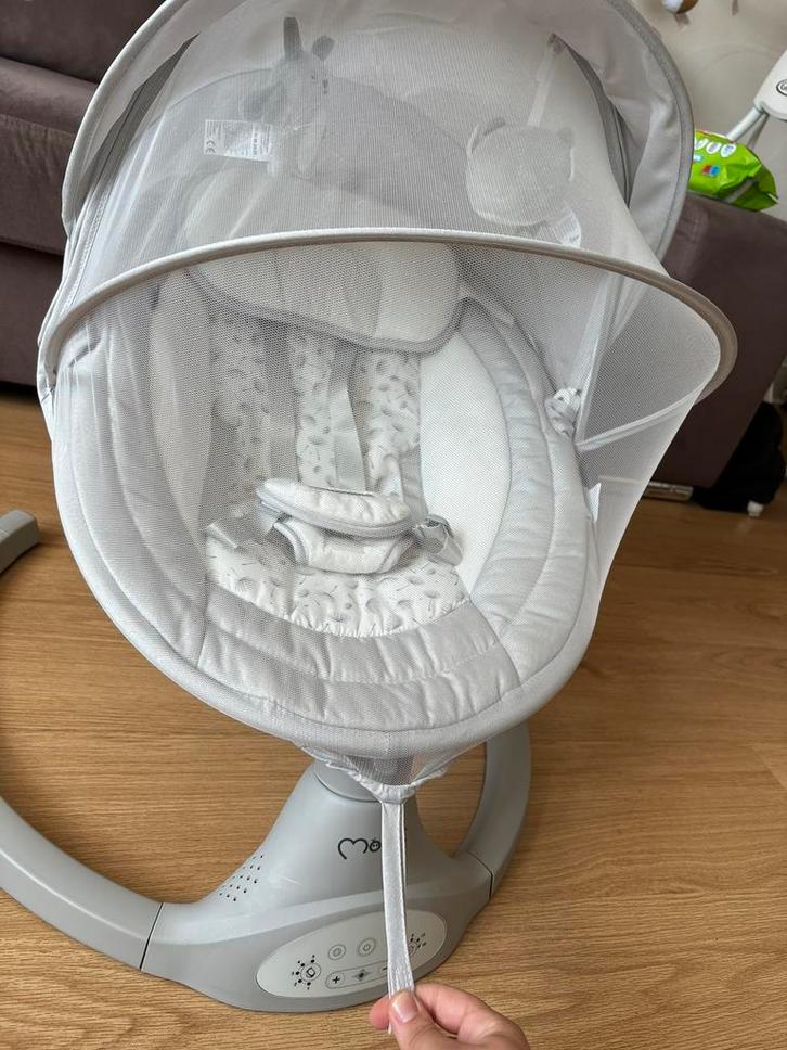 Elektrische schommel, Kinderen en Baby's, Wipstoeltjes, Zo goed als nieuw, Overige merken, Ophalen of Verzenden