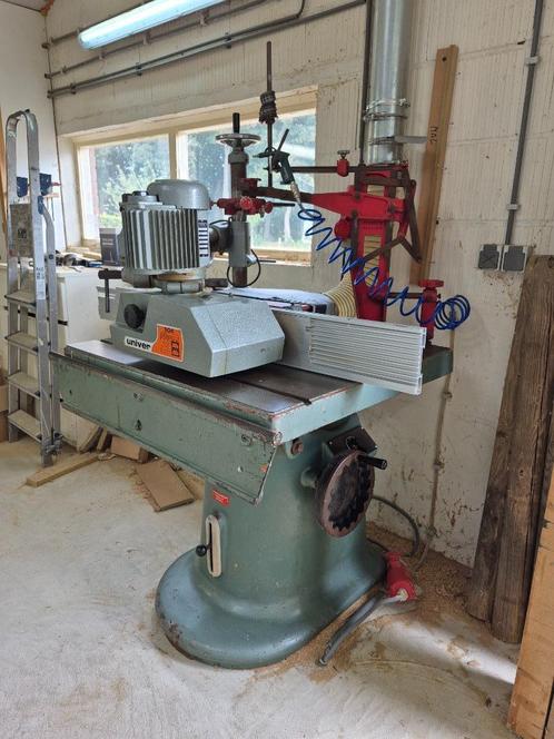 tafelfrees met aanvoerapparaat en pennenslede, Doe-het-zelf en Verbouw, Gereedschap | Freesmachines, Gebruikt, Elektrisch, Overige soorten
