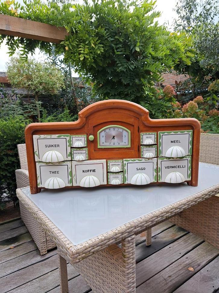 Vintage Kruidenkast met Klok, Antiek en Kunst, Antiek | Keukenbenodigdheden, Ophalen