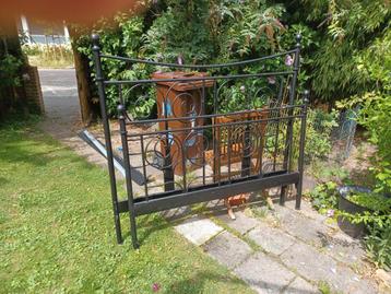 GRATIS - ikea metalen bedframe 140x 200