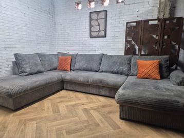 Hoekbank | Ribstof | U bank beschikbaar voor biedingen