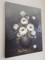 50x40cm op doek grijs/groen tinten helder witte bloemen