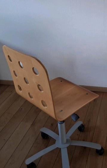 Houten Bureaustoel met Wielen beschikbaar voor biedingen