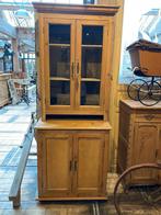 Smalle landelijke buffetkast vitrine kast oud grenen