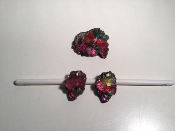 Handgemaakte Broche met oorbellen ( in Hilversum )  beschikbaar voor biedingen